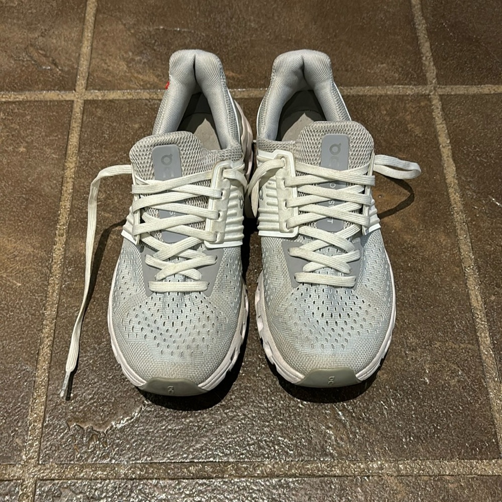 Women’s on cloud 6.5